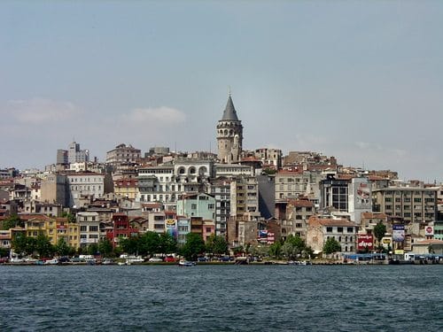 Al otro lado del Puente del Gálata, una ruta de Estambul Al otro lado del Puente del Gálata, una ruta de Estambul